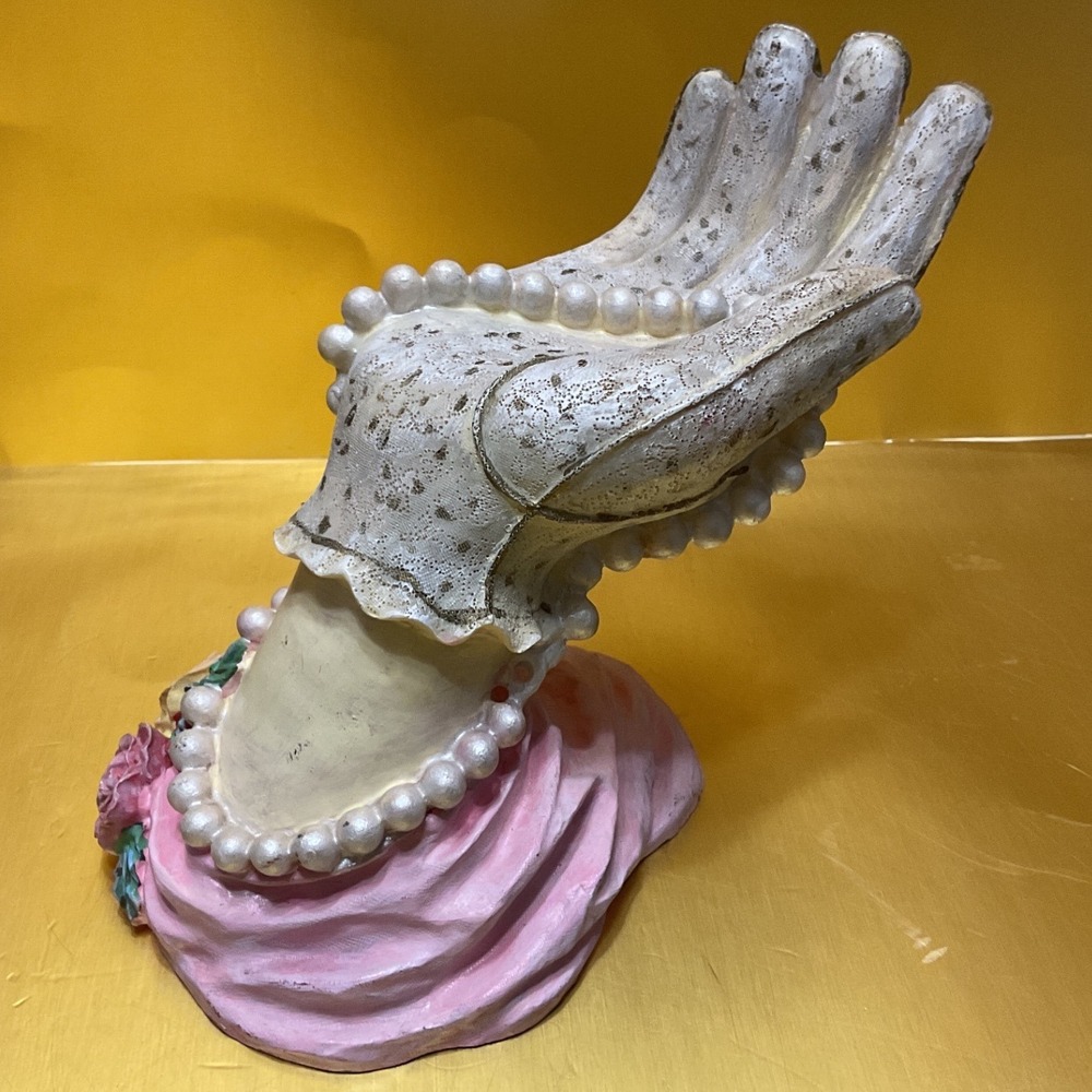 Vintage Style Lady Hand Jewelry Display Stand Lace Glove Pearl Accents Pink Rose
